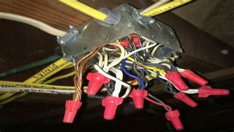 how many 12 gauge wires in a junction box|maximum wires in junction box.